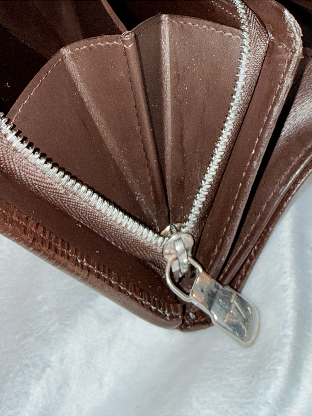 Louis Vuitton Vintage Trésor Bi-Fold epi leather Brown Wallet-W/COA - Picture 10 of 15